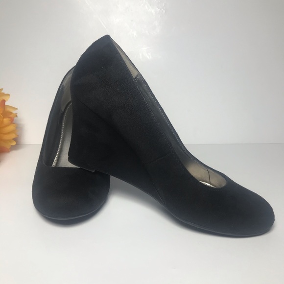 Dexter black suede wedges size 7 - Picture 3 of 8